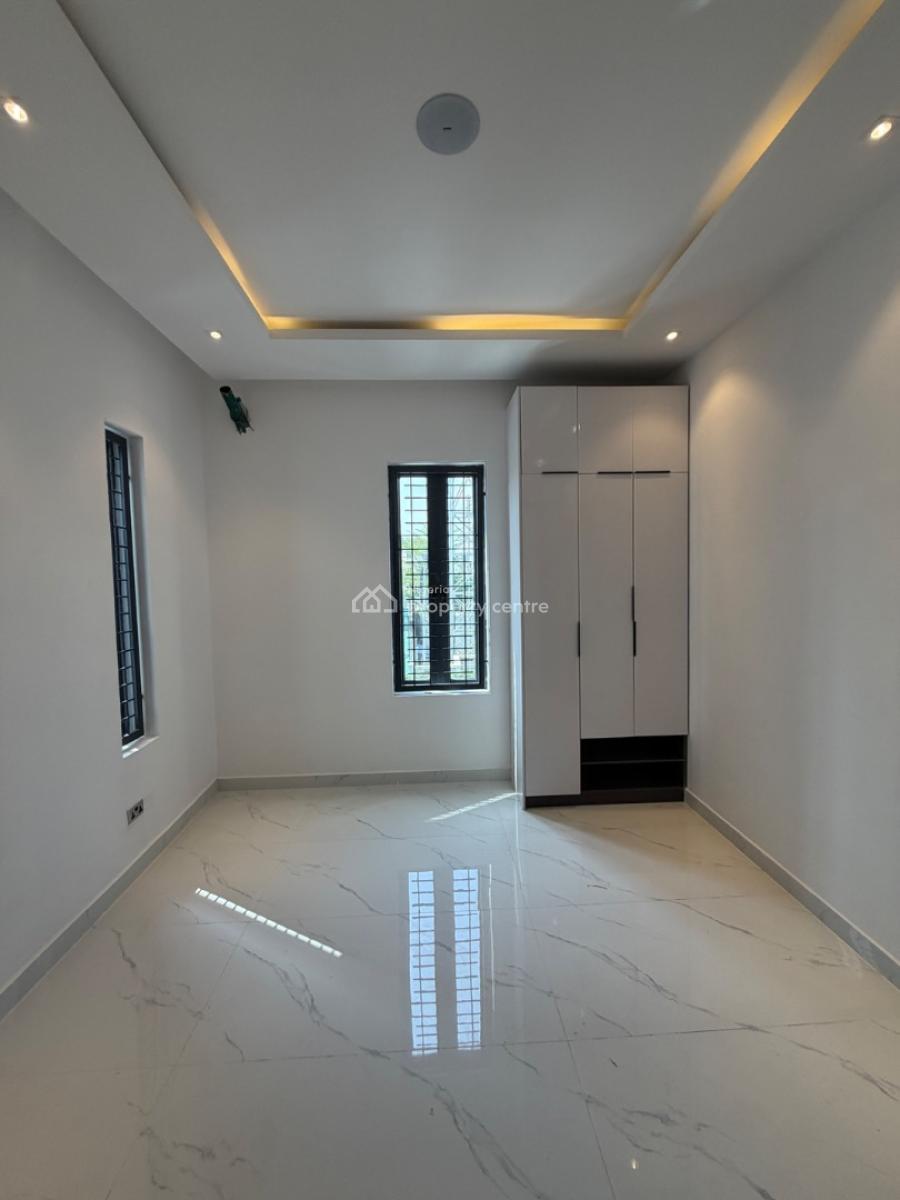 Spacious 5bedroom Detached House with Pool, Lekki Phase 1, Lekki, Lagos, Detached Duplex for Sale