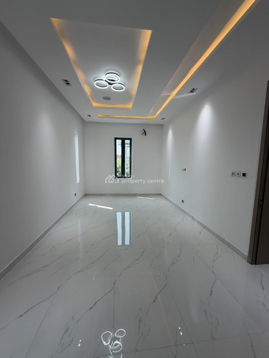 Spacious 5bedroom Detached House with Pool, Lekki Phase 1, Lekki, Lagos, Detached Duplex for Sale