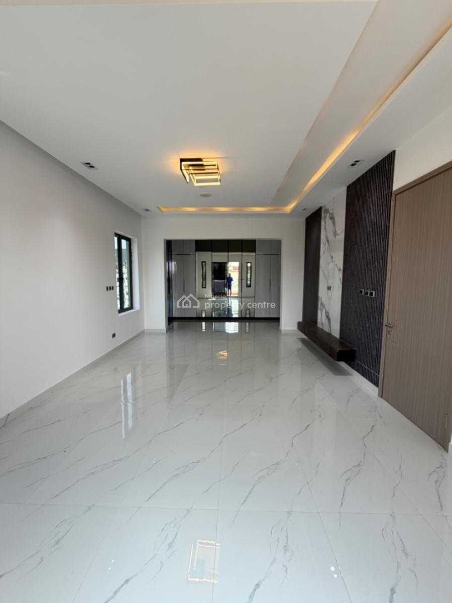 Spacious 5bedroom Detached House with Pool, Lekki Phase 1, Lekki, Lagos, Detached Duplex for Sale