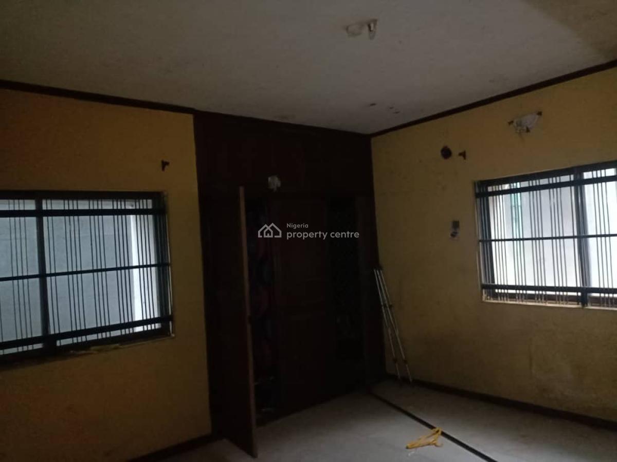 Property for R: 3 Bedrooms Flat All Ensuit in Diamond Estate Off Cm, Gra Phase 2, Magodo, Lagos, Flat / Apartment for Rent