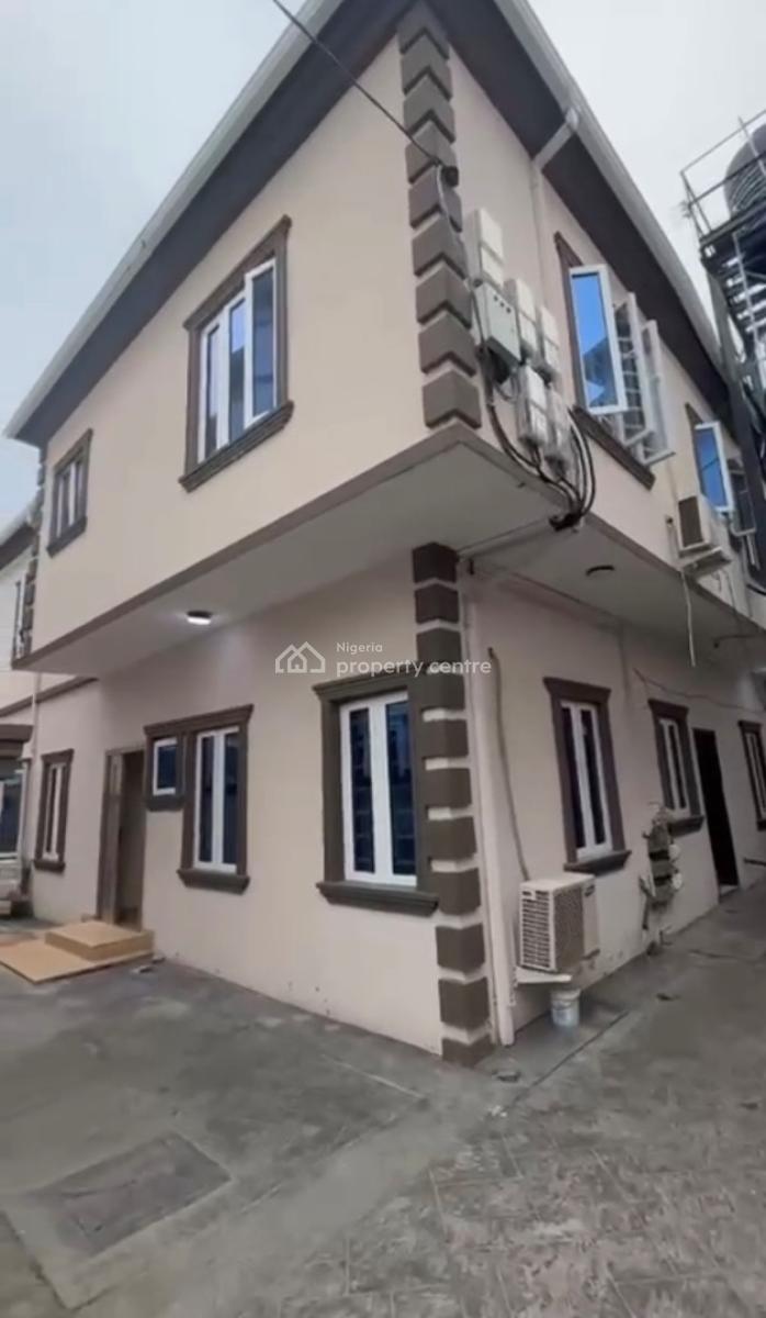 Well Maintained Spacious Block of Flats, Oral Estate, Lekki, Lagos, Flat / Apartment for Sale