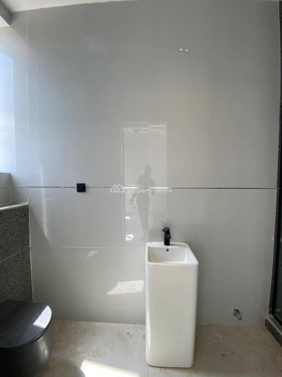 Lovely 5 Bedroom Contemporary Design  Duplex with 1 En-suite Maid Room, Lekki, Lekki Phase 1, Lekki, Lagos, House for Sale
