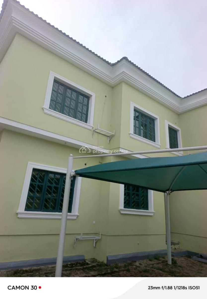 Well Renovated 4 Bedroom Semi Detach Duplex with B Q, in Magodo Phase, Gra Phase 1, Magodo, Lagos, Semi-detached Duplex for Rent