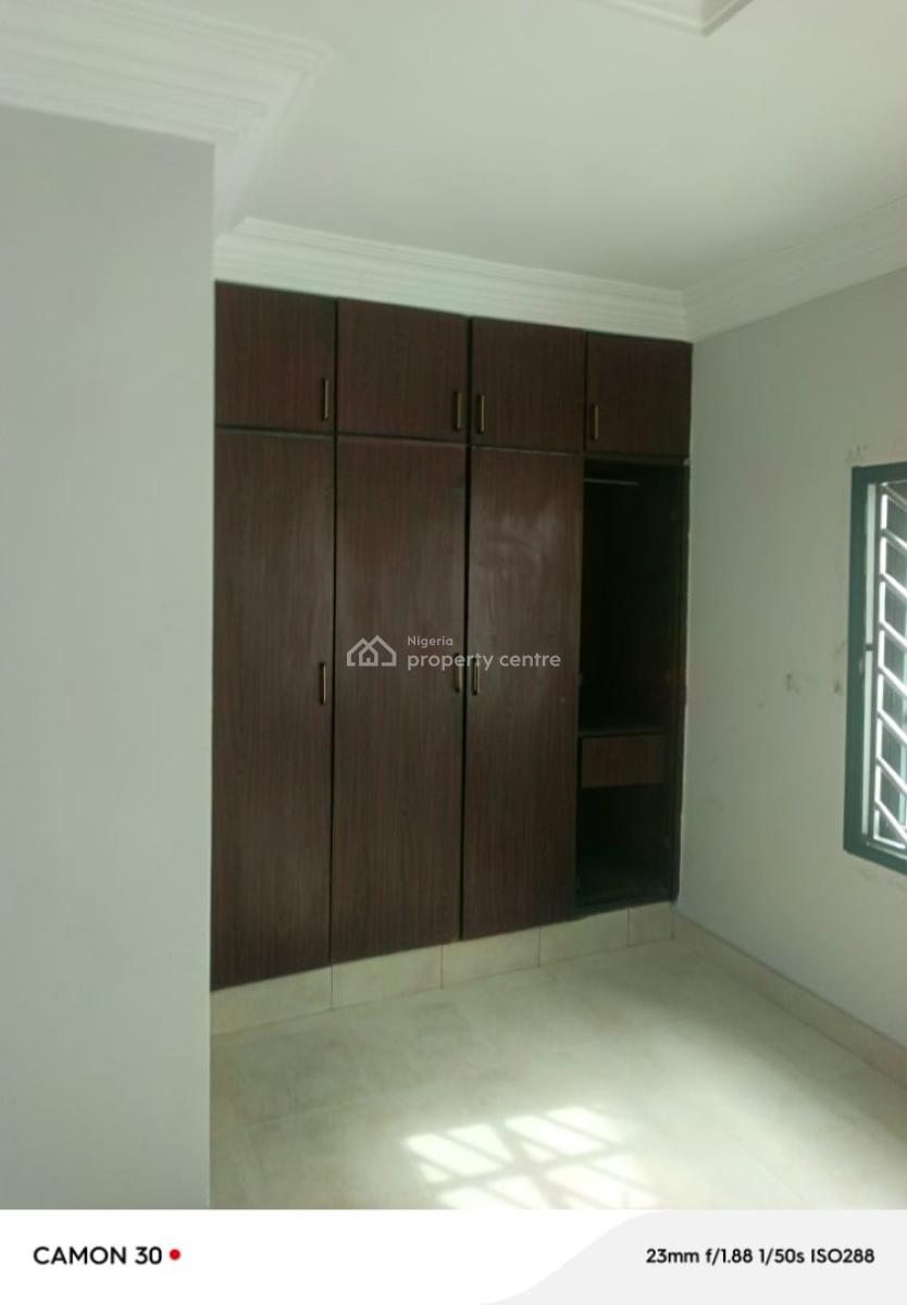 Well Renovated 4 Bedroom Semi Detach Duplex with B Q, in Magodo Phase, Gra Phase 1, Magodo, Lagos, Semi-detached Duplex for Rent