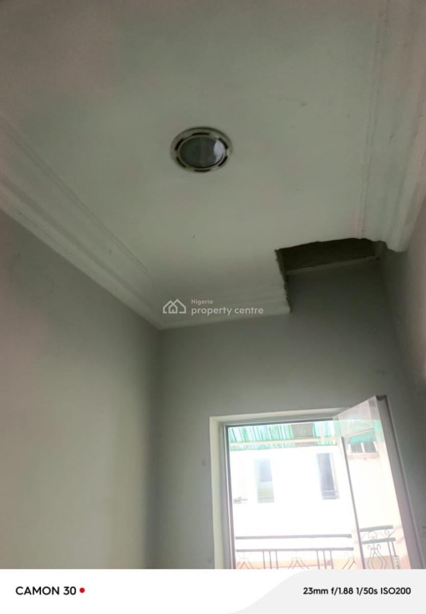 Well Renovated 4 Bedroom Semi Detach Duplex with B Q, in Magodo Phase, Gra Phase 1, Magodo, Lagos, Semi-detached Duplex for Rent