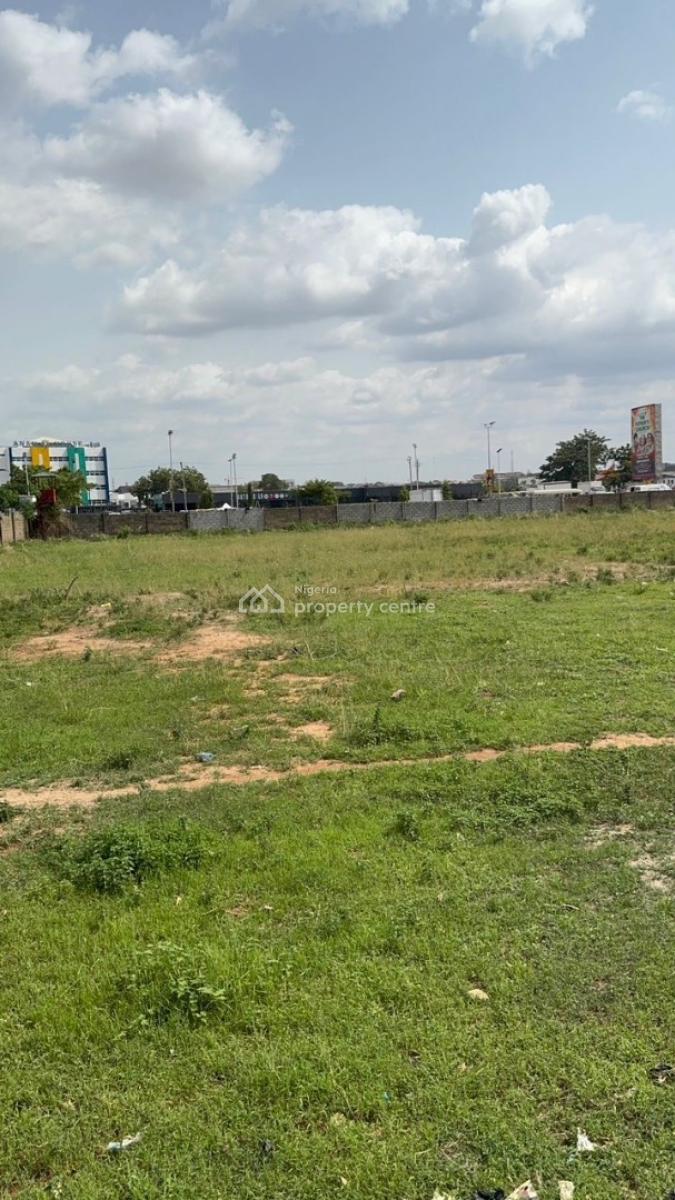 Prime Commercial 1.1hectares Land, Jahi, Abuja, Commercial Land for Sale