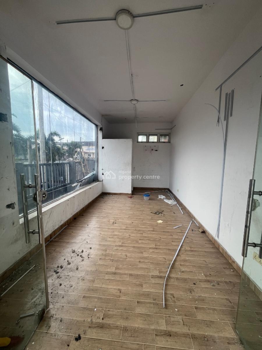 Shop Space on Ground Floor, Osapa, Lekki, Lagos, Plaza / Complex / Mall for Rent