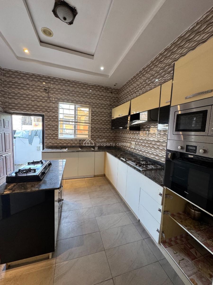Self Contain, Bakare Estate, Agungi, Lekki, Lagos, Self Contain (single Rooms) for Rent