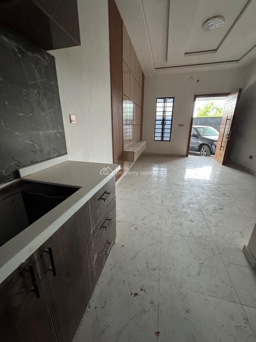 Fully Service Luxury 1 Bedroom Apartment & Gym Gud for Air B and B Etc, Orchid Road Lekki, Lekki, Lagos, Block of Flats for Sale