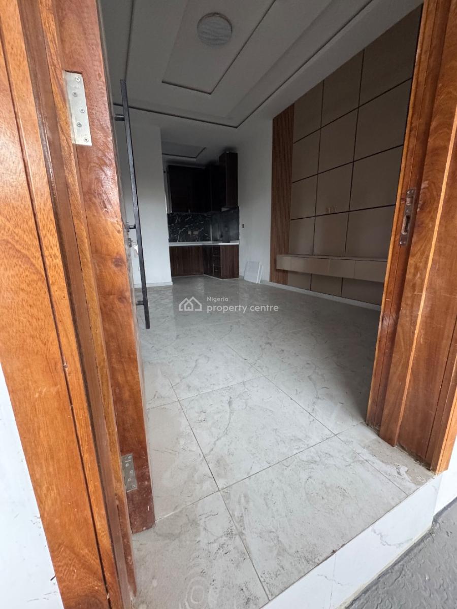 Fully Service Luxury 1 Bedroom Apartment & Gym Gud for Air B and B Etc, Orchid Road Lekki, Lekki, Lagos, Block of Flats for Sale
