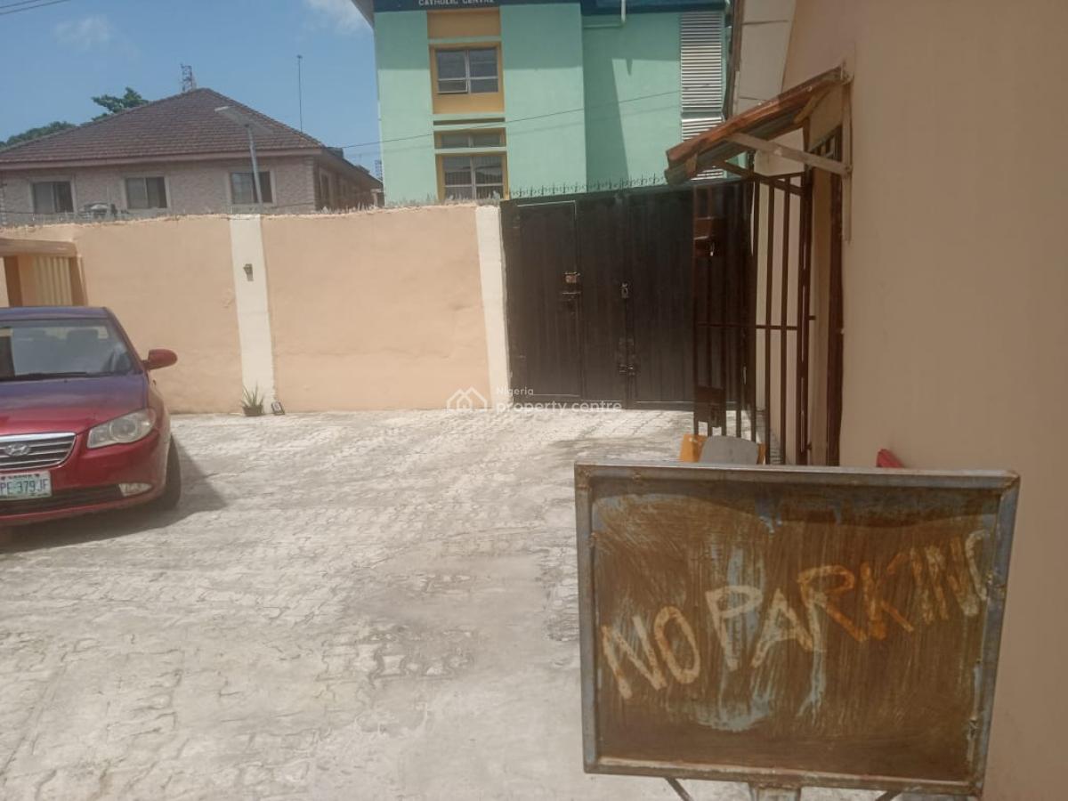 Decent and Relatively New 2 Units of 3 Bedroom Apartment, Off Ojuelegba Road, Surulere, Lagos, Block of Flats for Sale