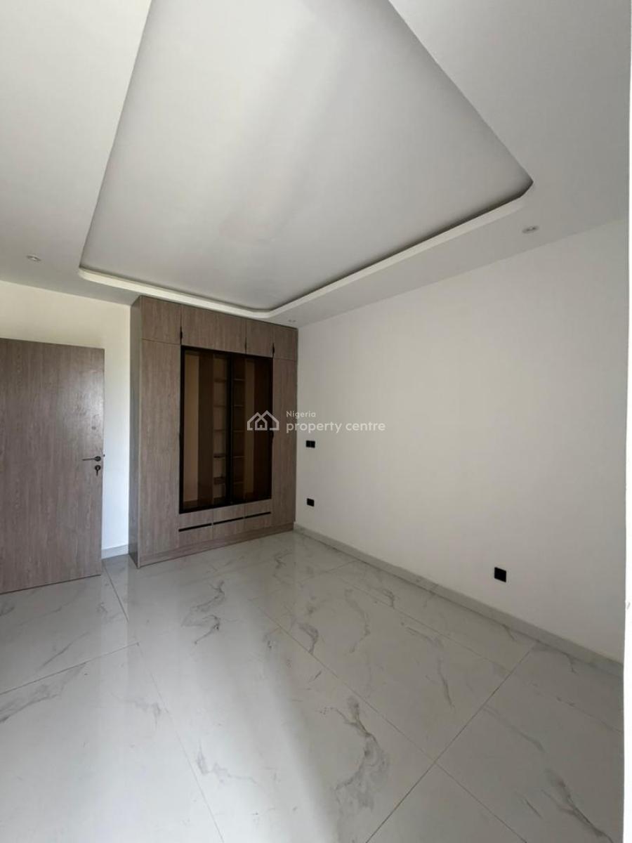 2 Bedroom Apartment + Bq, Lekki Phase 1, Lekki, Lagos, Flat / Apartment for Sale