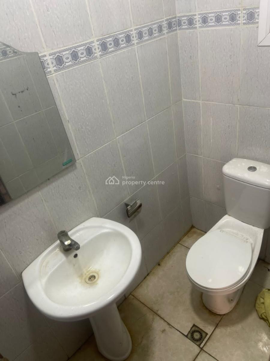 Spacious 3 Bedroom Flat, Osapa  London, Lekki, Lagos, Flat / Apartment for Rent