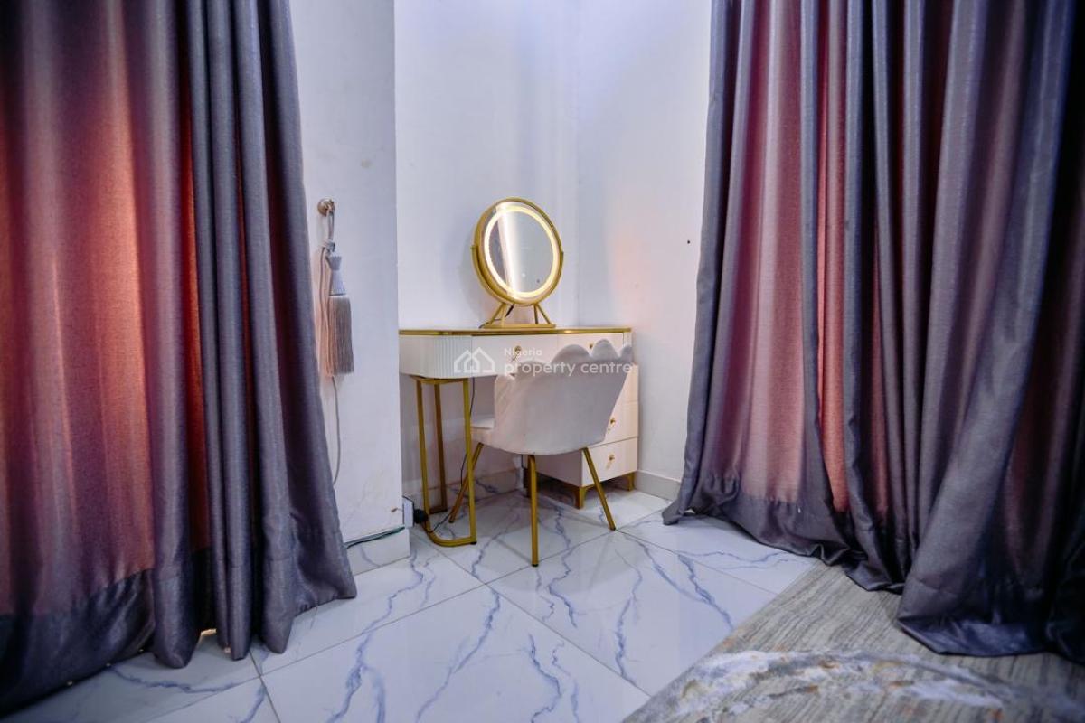 Upscale and Stylishly Furnished 2-bedroom Apartment, Banana Island Road, Ikoyi, Lagos, Flat / Apartment for Rent