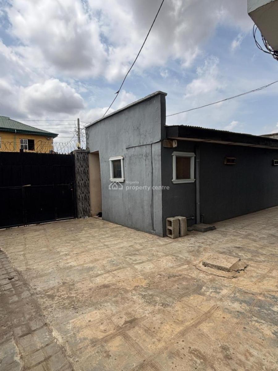 8bedroom Flats, Ipaja, Lagos, Block of Flats for Sale