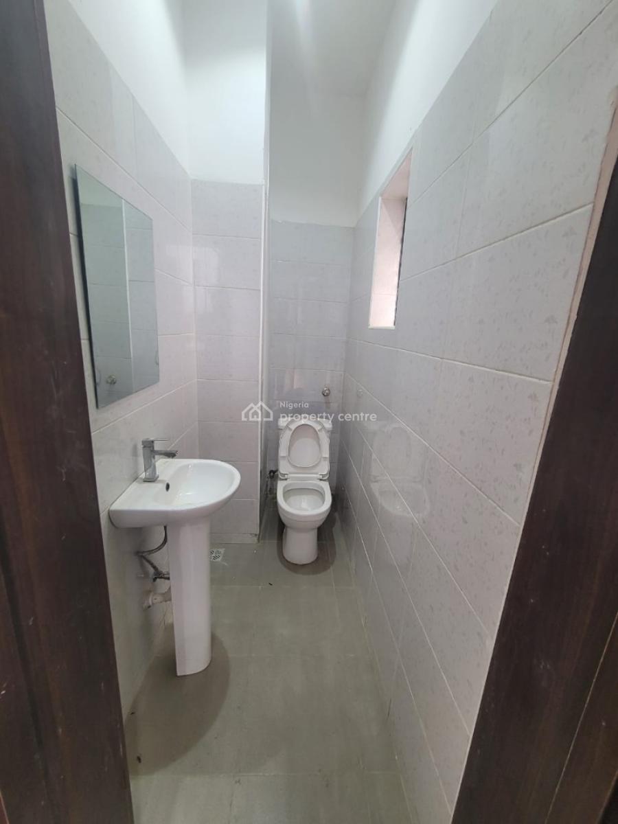 2 Units of 2-bedroom Pentfloor, Lekki Phase 1, Lekki, Lagos, Flat / Apartment for Rent