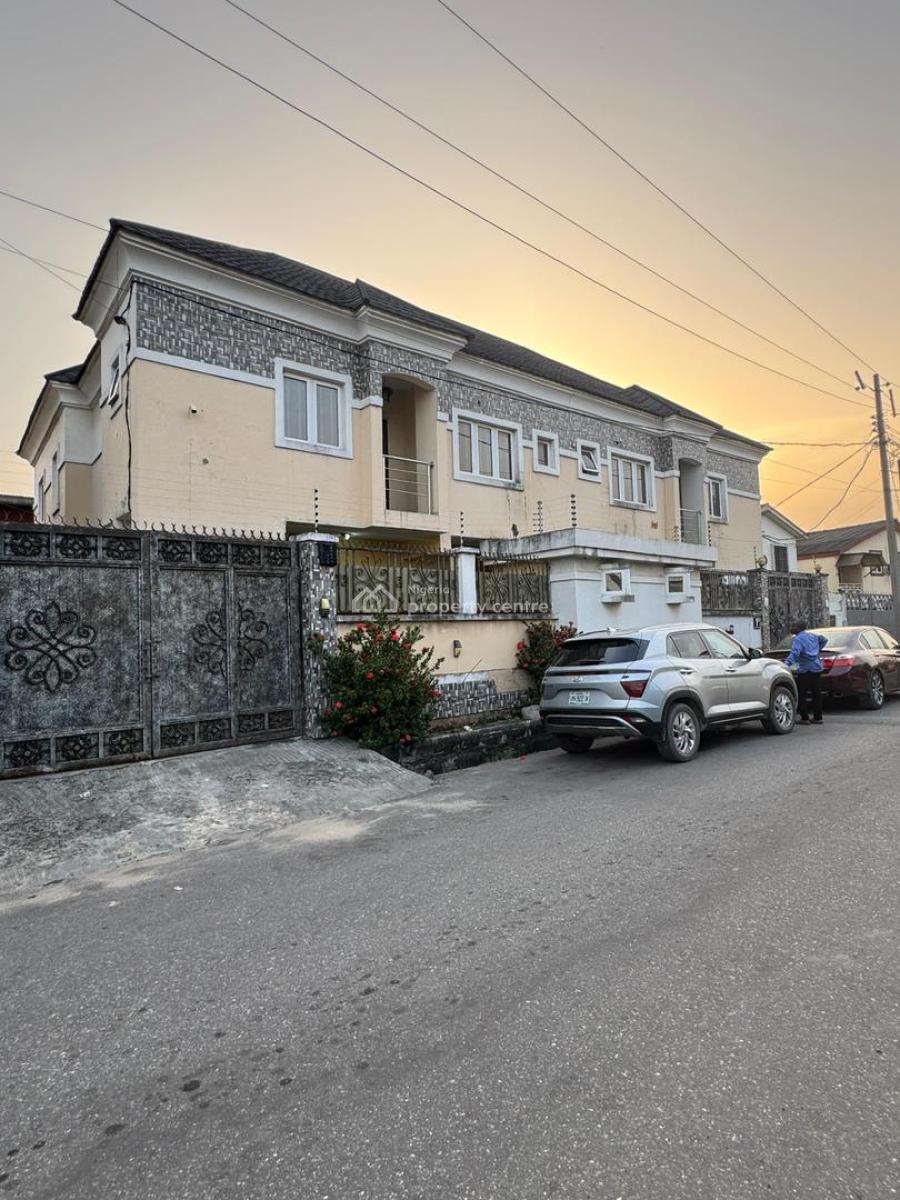 Very Solid 4 Bedroom Semi Detached Duplex with Bq, Surulere, Ogunlana, Surulere, Lagos, Semi-detached Duplex for Sale