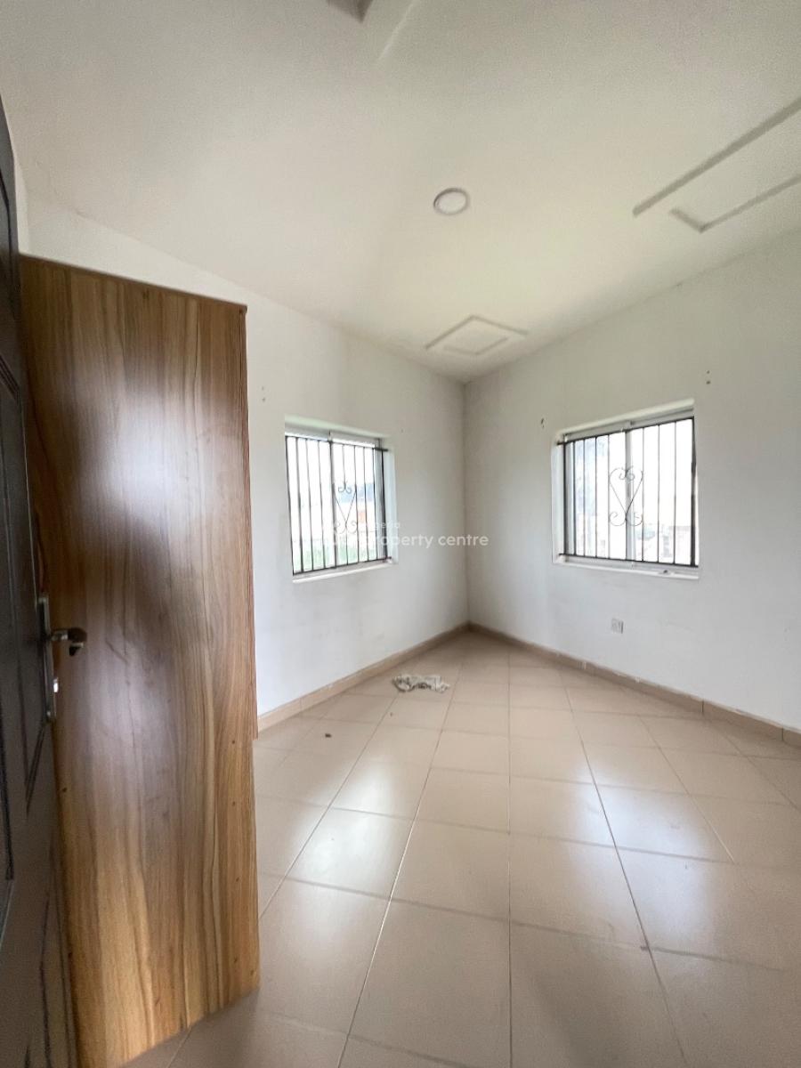Clean 2bedroom Flat Upstairs, Badore, Ajah, Lagos, Flat / Apartment for Rent