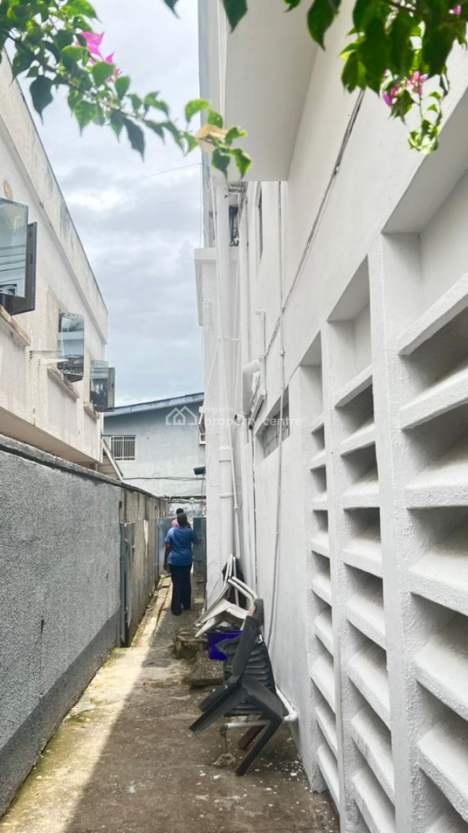 5 Bedroom Fully Detached House with Boys Quarter & Security House., Off Awolowo Road By Norman Williams Gate Ikoyi, Old Ikoyi, Ikoyi, Lagos, Office Space for Rent