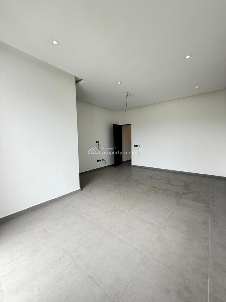Magnificently Detailed 4 Bedroom Terrace Duplex with Bq, Lekki Phase 1, Lekki, Lagos, Terraced Duplex for Sale