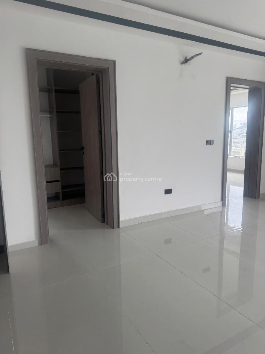 Luxury 2bed Apartment, Off Admiralty Way, Lekki Phase 1, Lekki Phase 1, Lekki, Lagos, Block of Flats for Sale