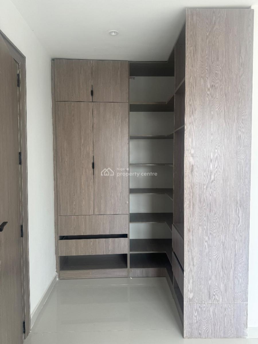 Luxury 2bed Apartment, Off Admiralty Way, Lekki Phase 1, Lekki Phase 1, Lekki, Lagos, Block of Flats for Sale