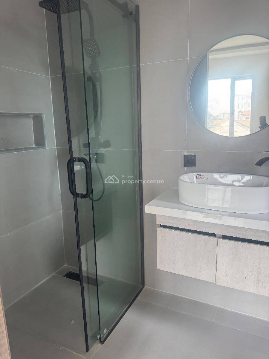Luxury 2bed Apartment, Off Admiralty Way, Lekki Phase 1, Lekki Phase 1, Lekki, Lagos, Block of Flats for Sale