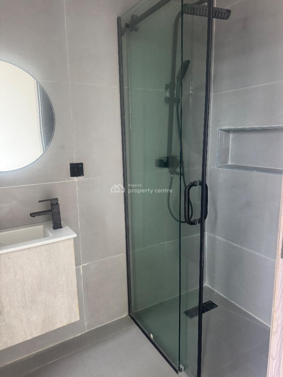 Luxury 2bed Apartment, Off Admiralty Way, Lekki Phase 1, Lekki Phase 1, Lekki, Lagos, Block of Flats for Sale