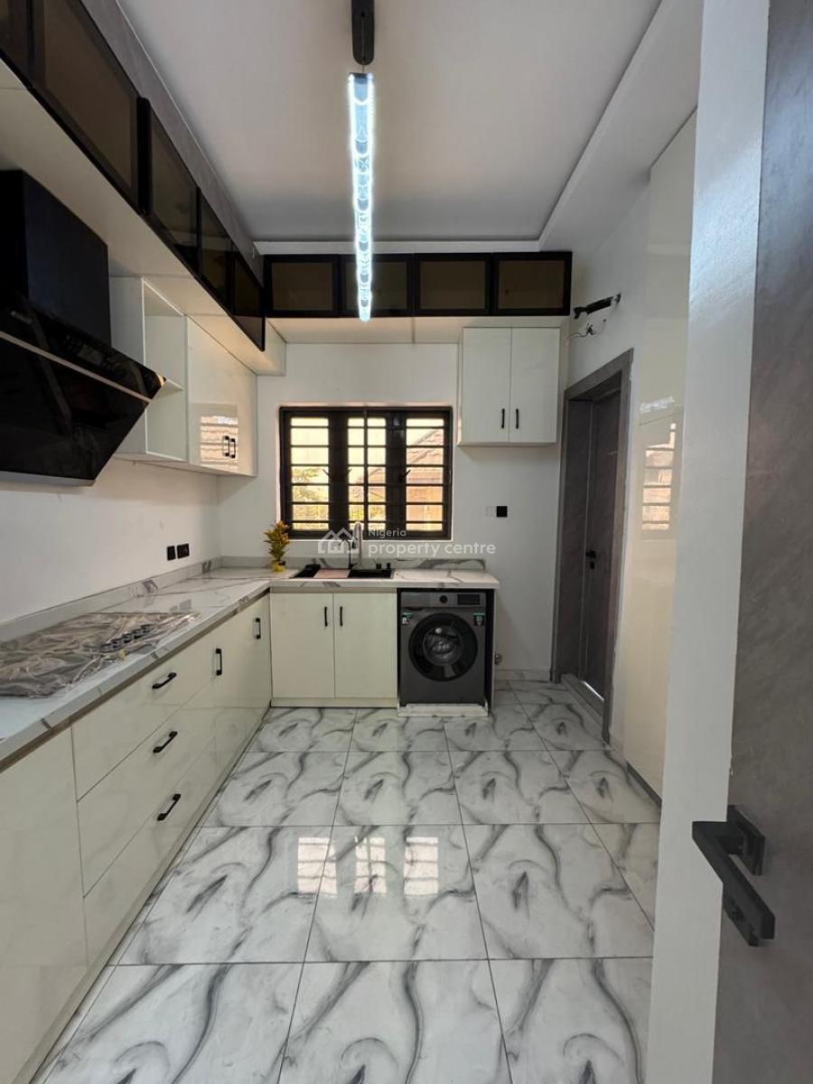 Spacious& Self Compound 4 Bed Terrace Duplex + Bq in a Secure Location, Lekki Phase 1, Lekki, Lagos, Terraced Duplex for Sale