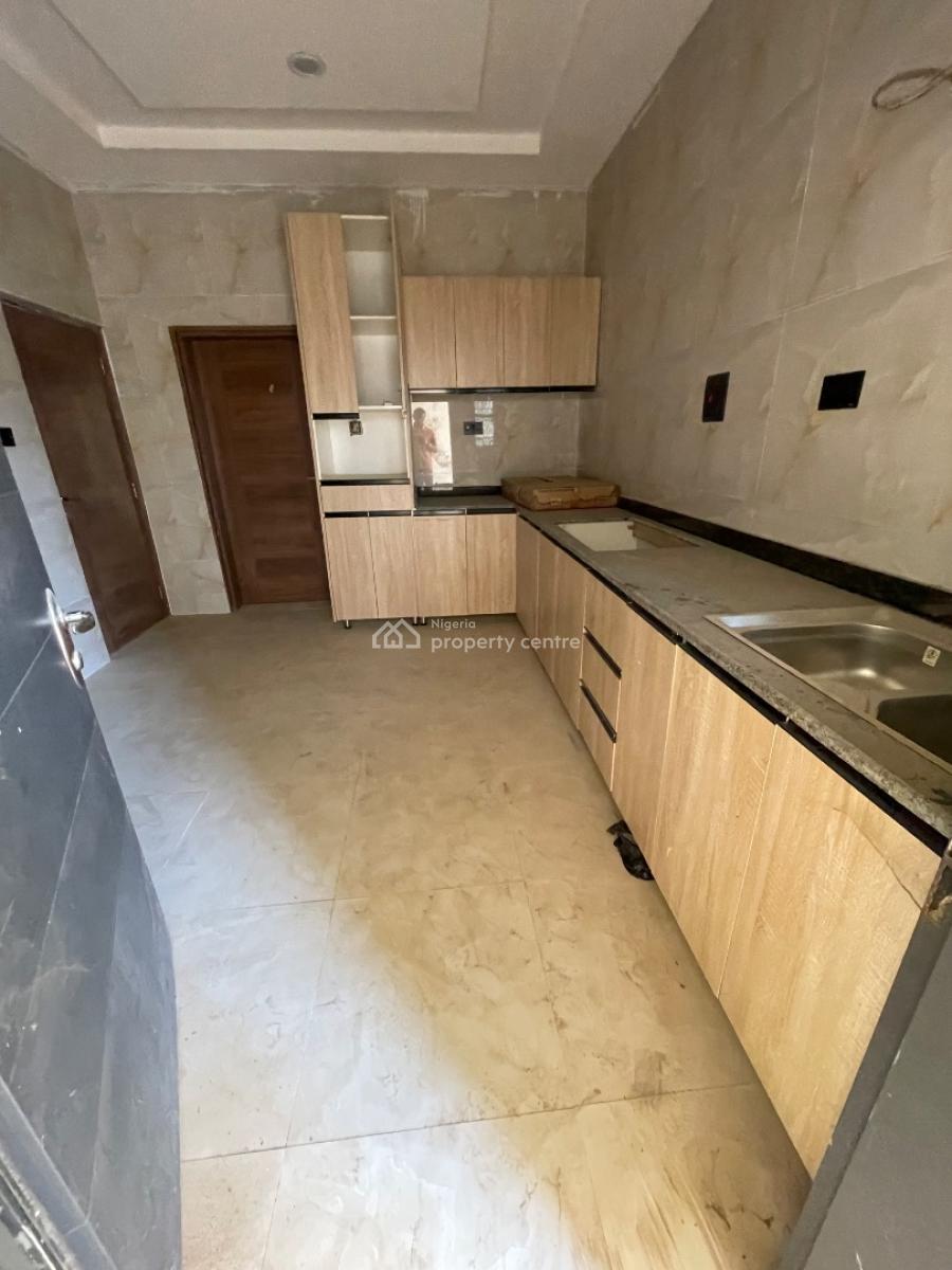 Newly Built 5 Bedrooms Terrace Duplex with Bq, Jahi, Abuja, Terraced Duplex for Rent