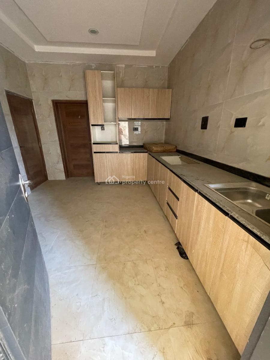 Newly Built 5 Bedrooms Terrace Duplex with Bq, Jahi, Abuja, Terraced Duplex for Rent