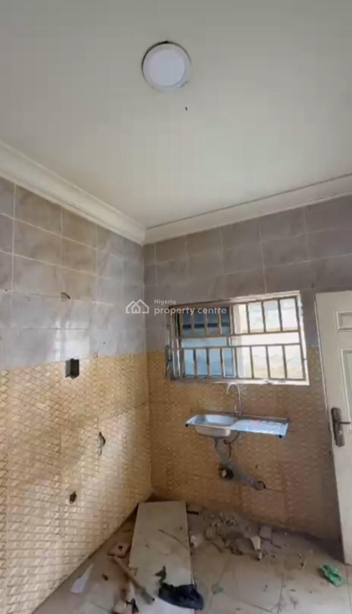 2 Bedroom Flat, Resettlement, Apo Resettlement, Apo, Abuja, Flat / Apartment for Rent