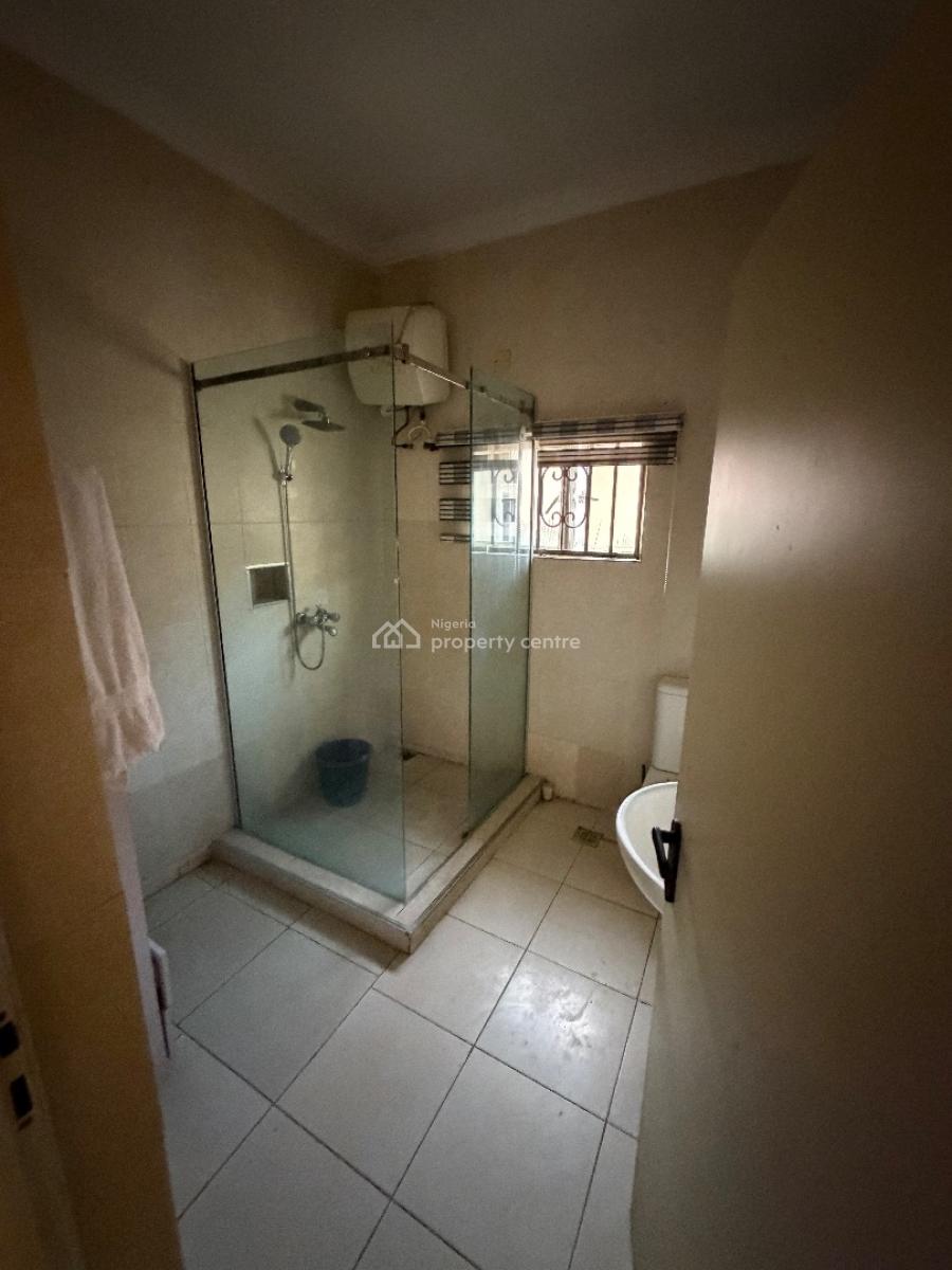 Spacious 5 Bedroom Duplex, Lekki Phase 1, Lekki, Lagos, Commercial Property for Rent
