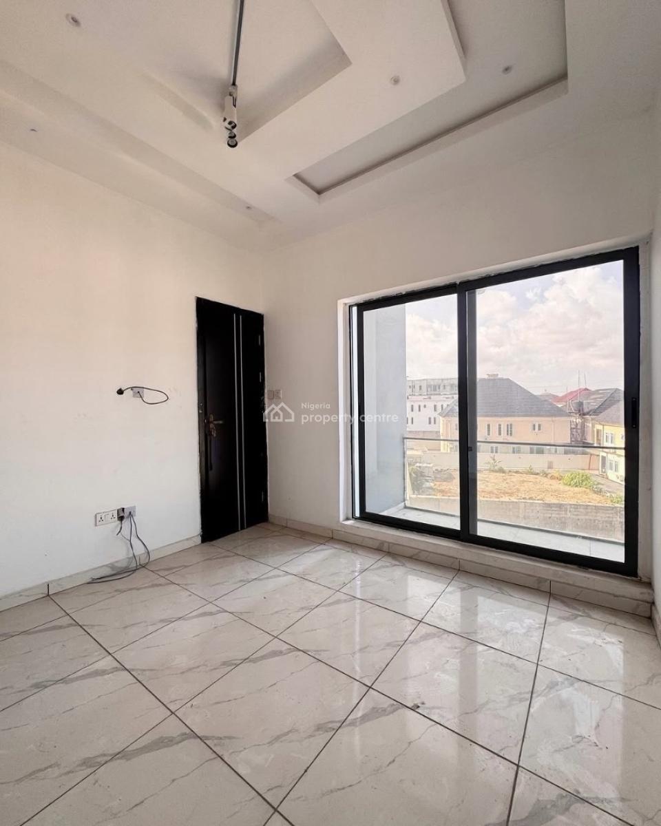 2bedroom Apartment, Ologolo, Lekki, Lagos, Flat / Apartment for Rent