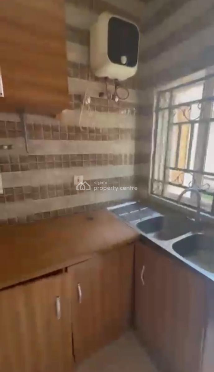 2 Bedroom Flat, Zone E, Apo Resettlement, Apo, Abuja, Flat / Apartment for Rent