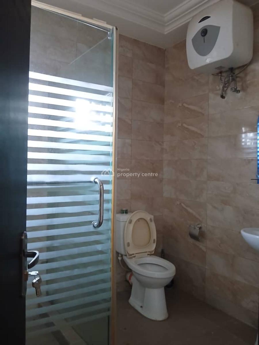 Serviced 4 Bedroom Terrace Duplex, Parades Estate Chevron, Lekki, Lagos, Terraced Duplex for Rent
