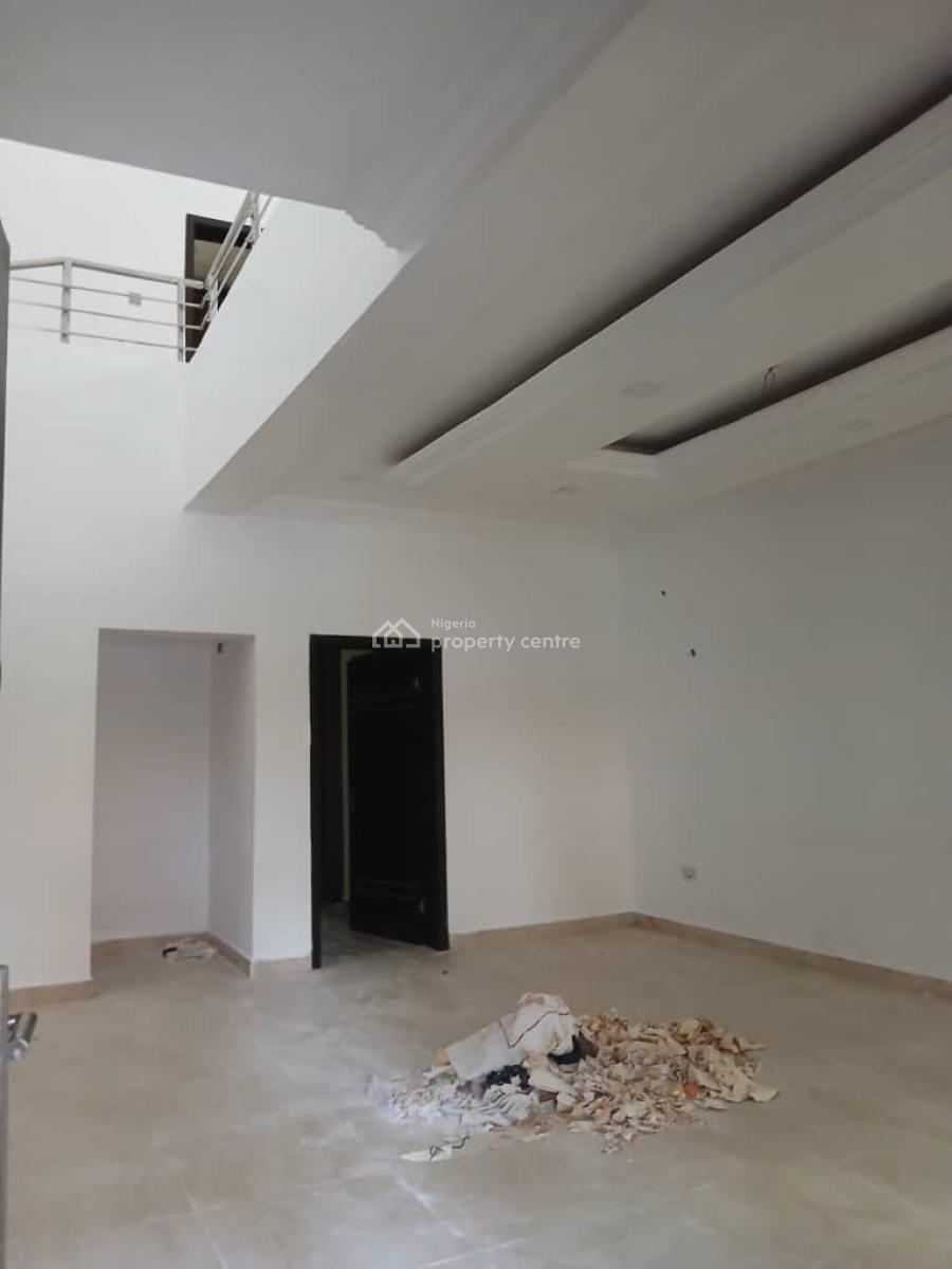 Serviced 4 Bedroom Terrace Duplex, Parades Estate Chevron, Lekki, Lagos, Terraced Duplex for Rent