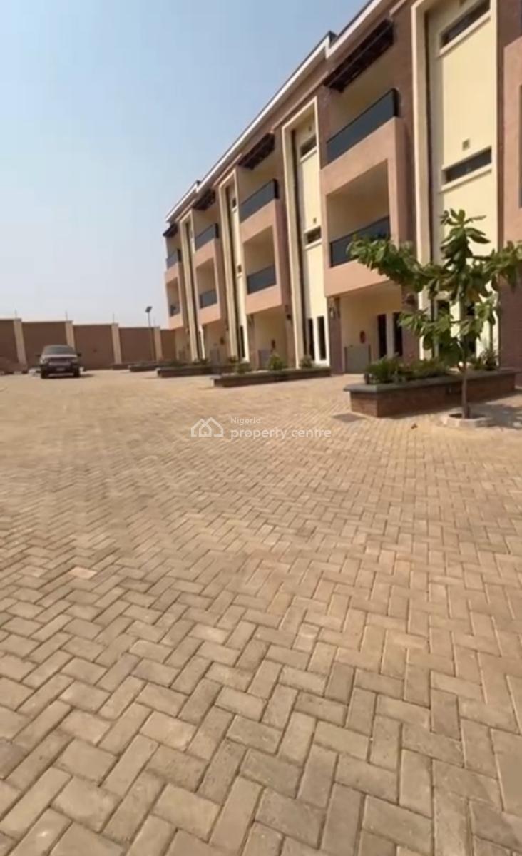 4 Bedroom Terrace Duplex, Main, Guzape District, Abuja, Terraced Duplex for Rent
