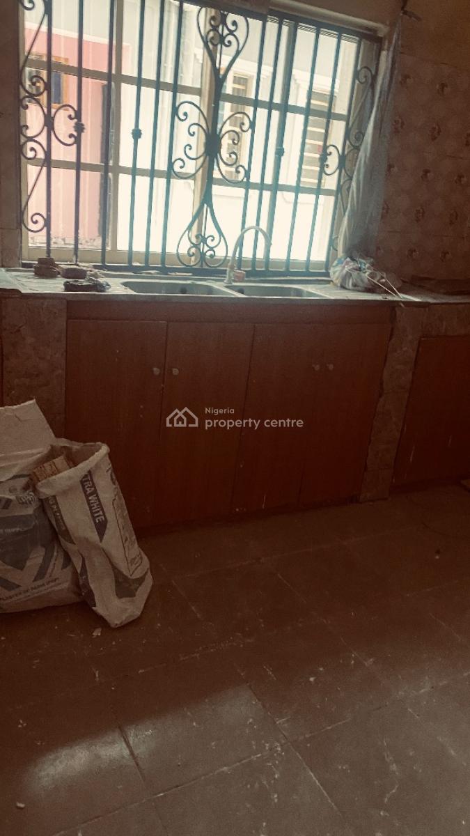 Spacious and Decent 2 Bedroom Flat, Sunday Farm Estate, Cement, Ikeja, Lagos, House for Rent