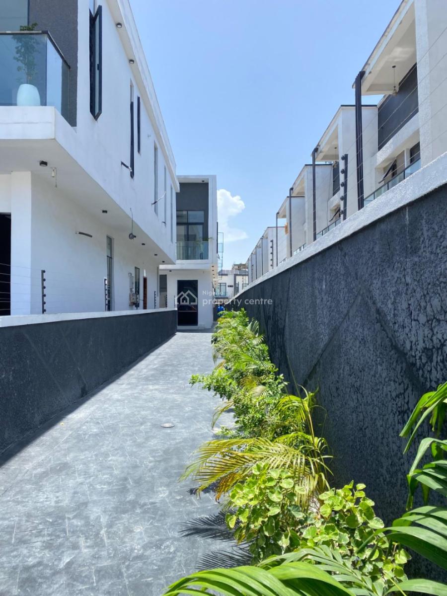 4bedroom Semi Detached Duplex with Bq in an Estate., Ikota, Lekki, Lagos, Semi-detached Duplex for Sale