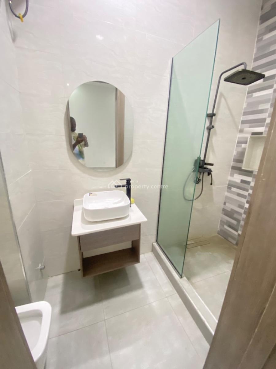 Luxury 3 Bedroom Serviced Spacious Apartment with Bq, Elevator & Gym, Ikate, Ikate, Lekki, Lagos, Flat / Apartment for Sale