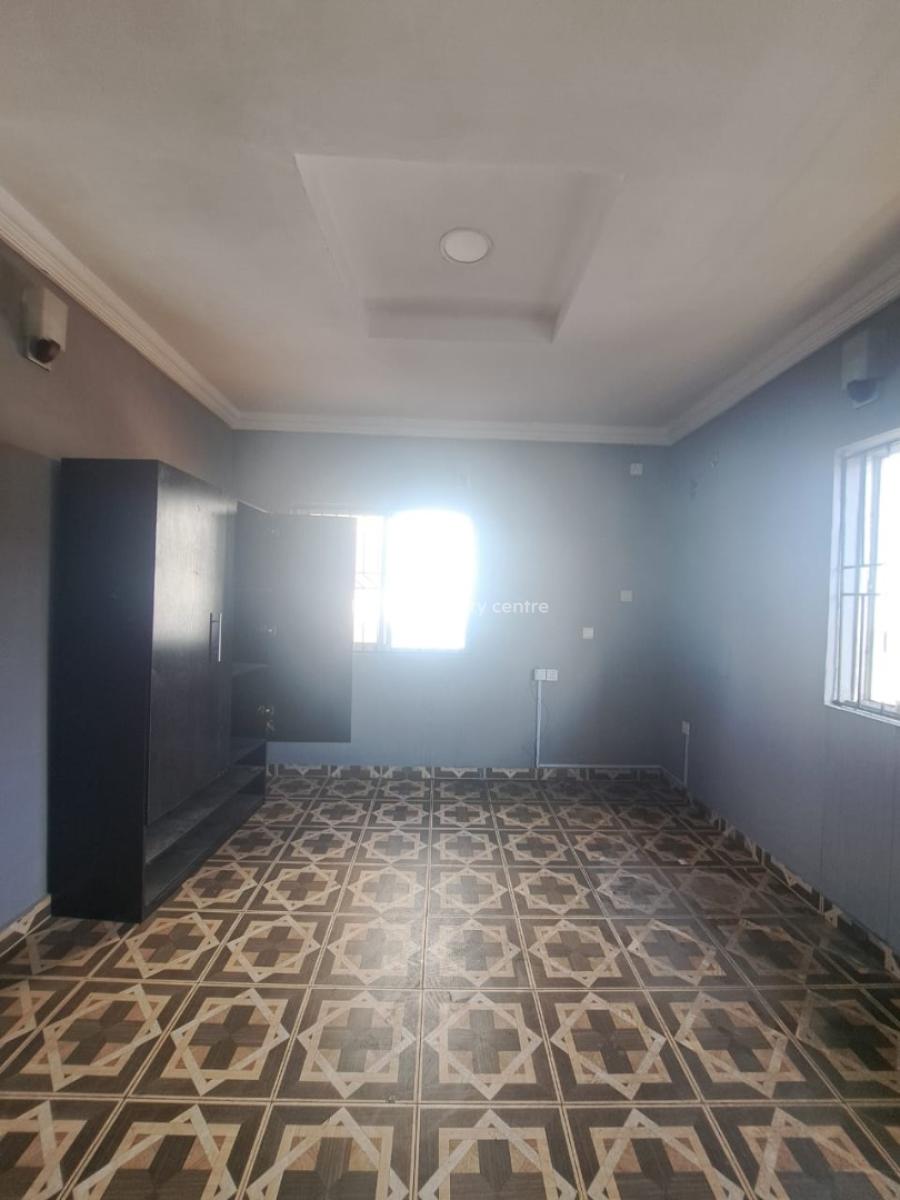 Spacious 2bed Flat Upstairs, Ikate, Lekki, Lagos, Flat / Apartment for Rent