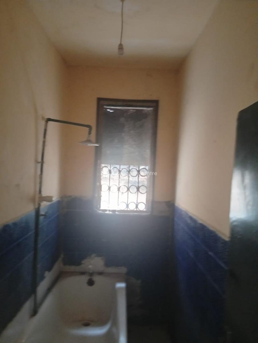 3 Bedroom Bungalow Apartment (self Compand), Off Toyin. Street, Ikeja, Lagos, Flat / Apartment for Rent