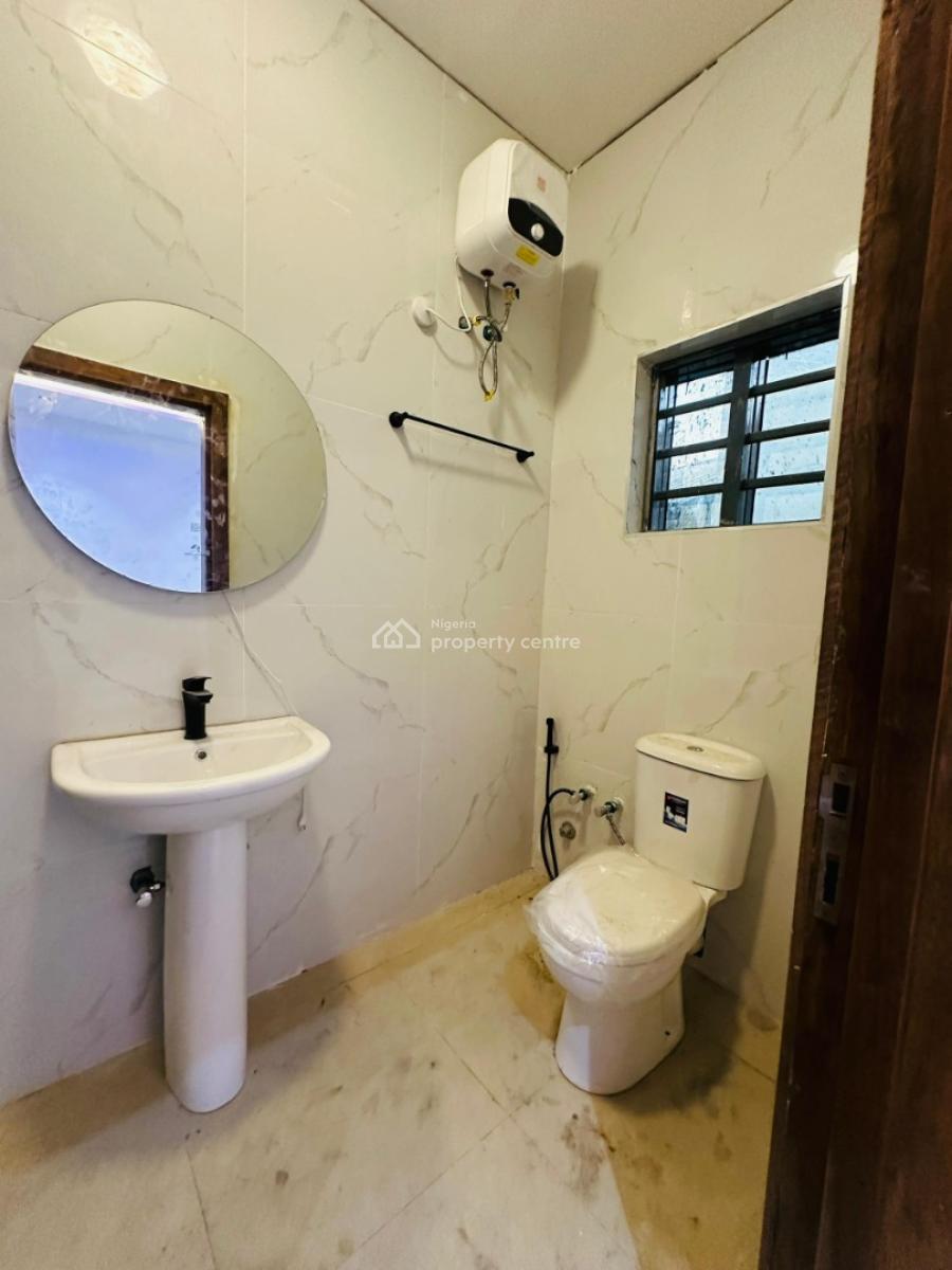 Well-built 5 Bedroom Fully Detached Duplex with a Room Bq, Gra Phase 2, Magodo, Lagos, Detached Duplex for Sale