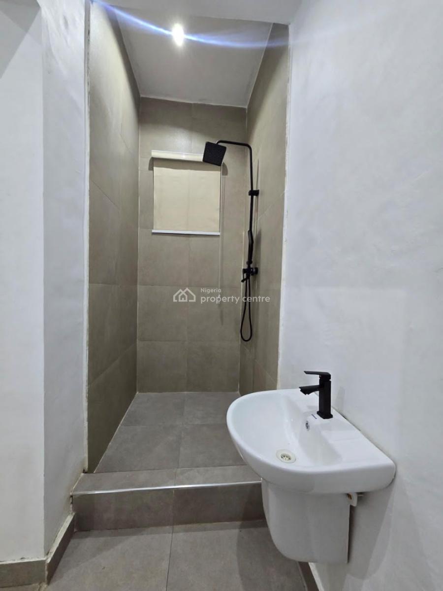 a Stylist 2 & 3 Bedroom Apartment with Communal Pool & Elevator., Ikate, Ikate, Lekki, Lagos, Flat / Apartment for Sale