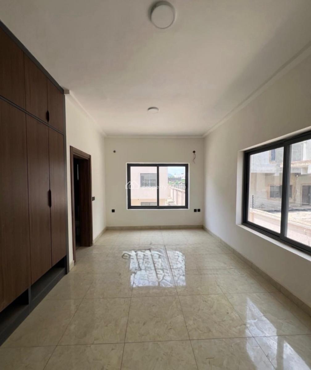 5 Bedroom Semi-detached Duplex, Mabushi, Abuja, Semi-detached Duplex for Sale