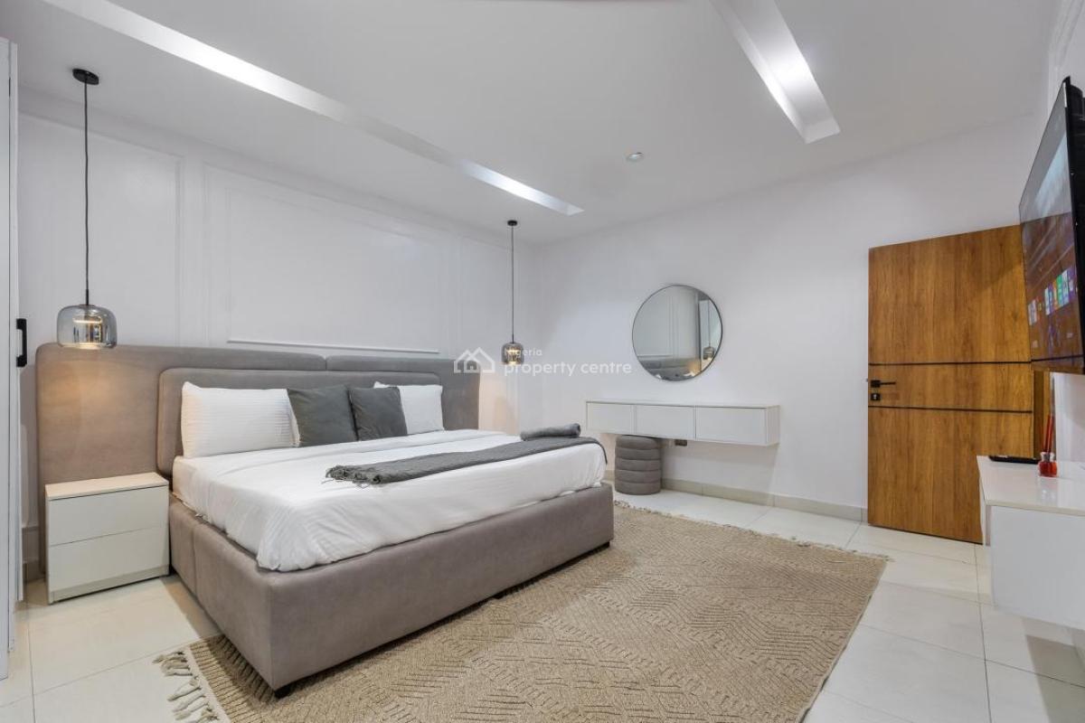 Newly Luxury 3 Bedroom Apartment with Ps5 & Snooker Netflix/prime, Lekki Phase 1, Lekki, Lagos, Flat / Apartment Short Let