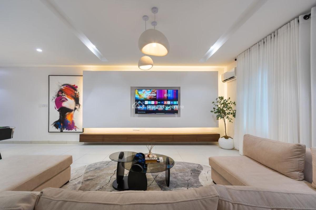 Newly Luxury 3 Bedroom Apartment with Ps5 & Snooker Netflix/prime, Lekki Phase 1, Lekki, Lagos, Flat / Apartment Short Let