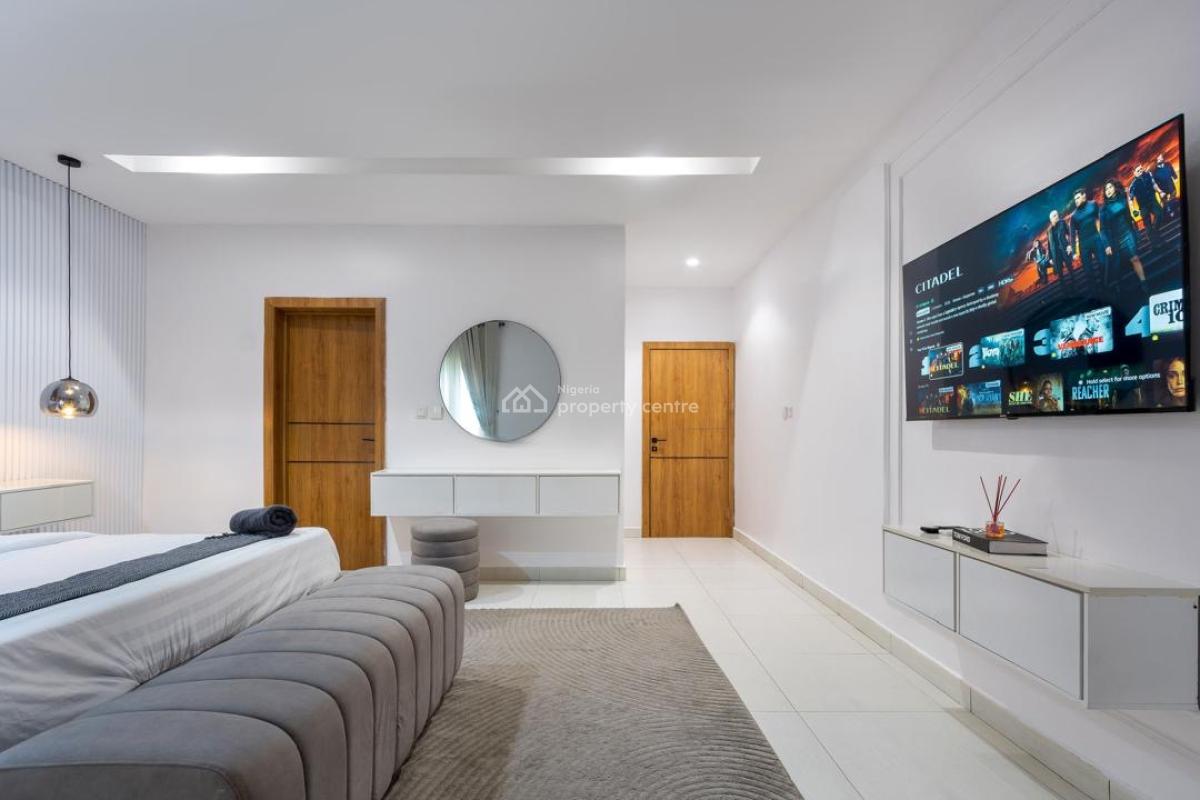 Newly Luxury 3 Bedroom Apartment with Ps5 & Snooker Netflix/prime, Lekki Phase 1, Lekki, Lagos, Flat / Apartment Short Let