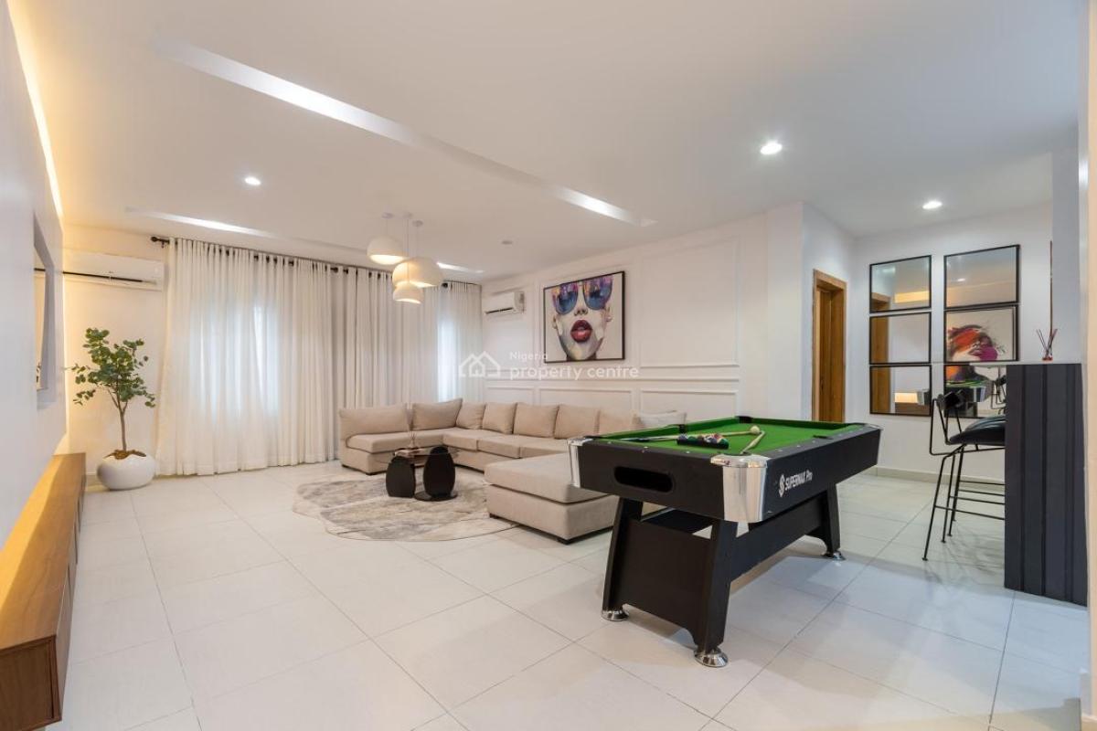 Newly Luxury 3 Bedroom Apartment with Ps5 & Snooker Netflix/prime, Lekki Phase 1, Lekki, Lagos, Flat / Apartment Short Let